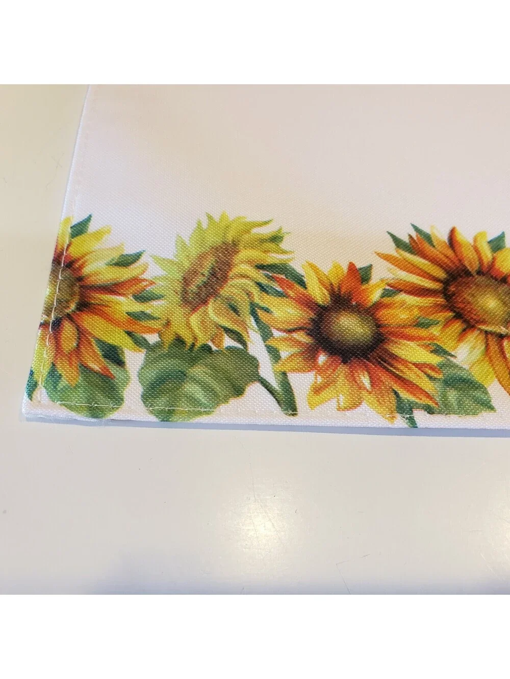 Sunflower Placemats Set of 4 Home Collections NWT 12x18 Border Rectangle Garden